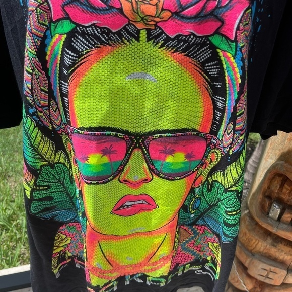 Frida T-shirts,Handmade Serigraphy Tshirt Artisanal Designs, Glow - Picture 2 of 10